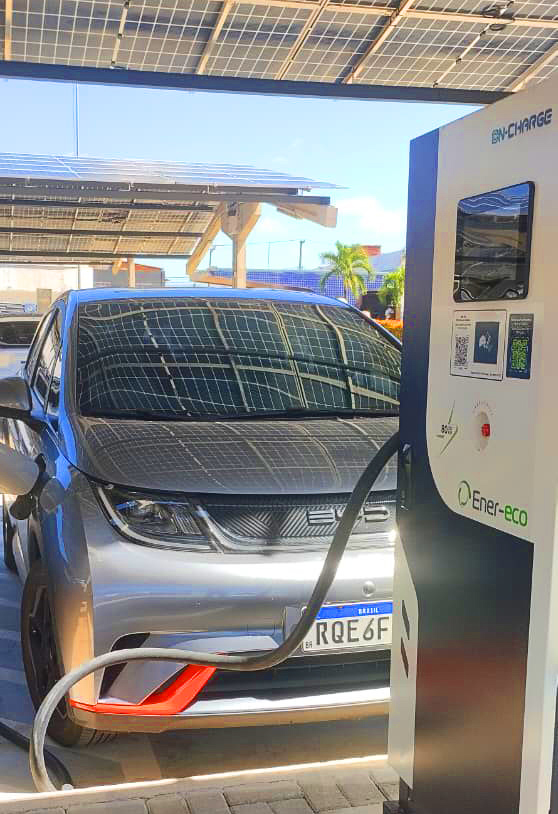 Estação de Carregamento Híbrida